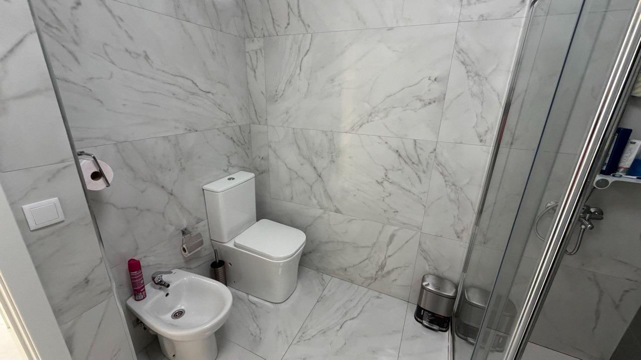 For sale - 3 Bedroom 2 Bathroom Apartment in Torrevieja - Curva Del Palangre  - Alicante