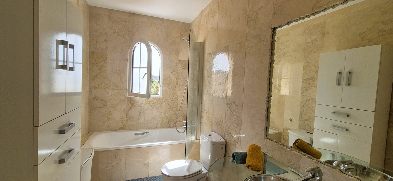 For sale - 2 Bedroom 2 Bathroom Town House in Las Ramblas Golf - Inland  - Alicante