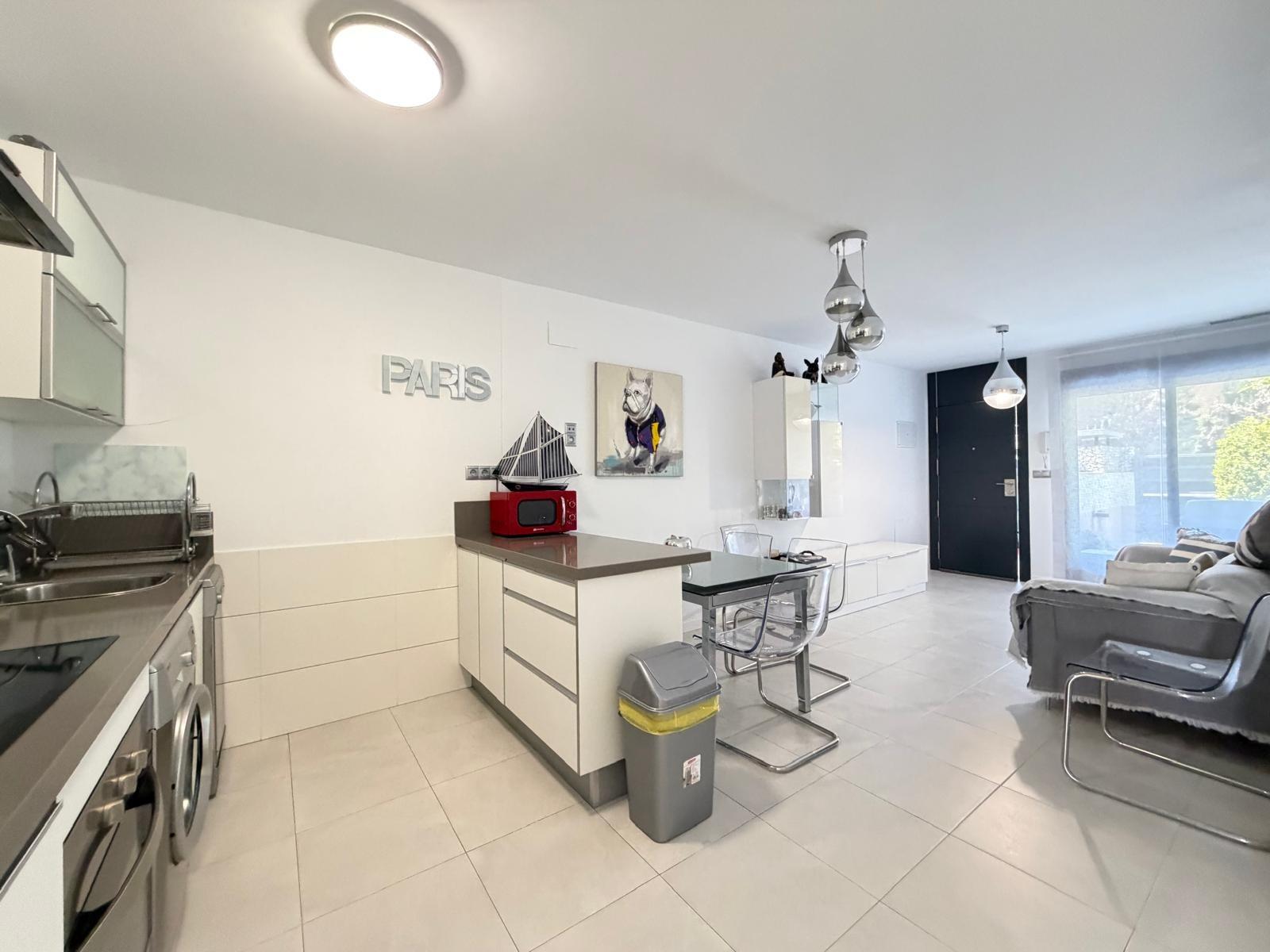 For sale - 3 Bedroom 2 Bathroom Apartment in Orihuela Costa - Altos De Campoamor  - Alicante