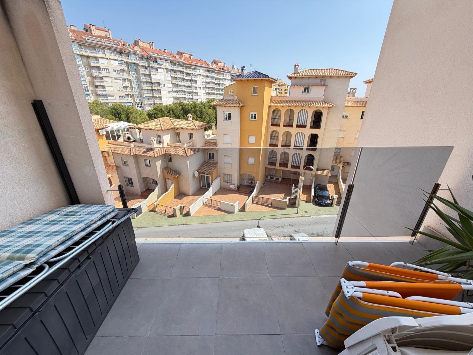 For sale - 3 Bedroom 2 Bathroom Apartment in Orihuela Costa - Altos De Campoamor  - Alicante