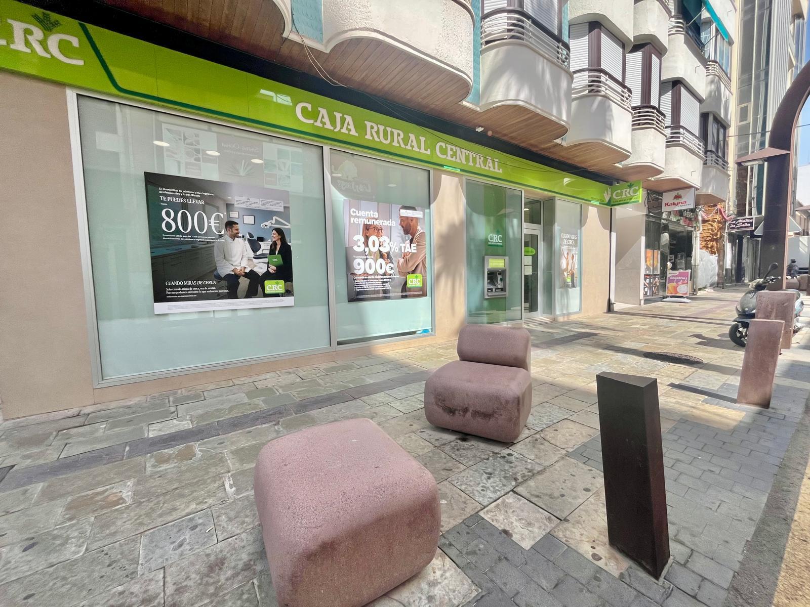 For sale - 3 Bedroom 1 Bathroom Apartment in Torrevieja - Centro  - Alicante