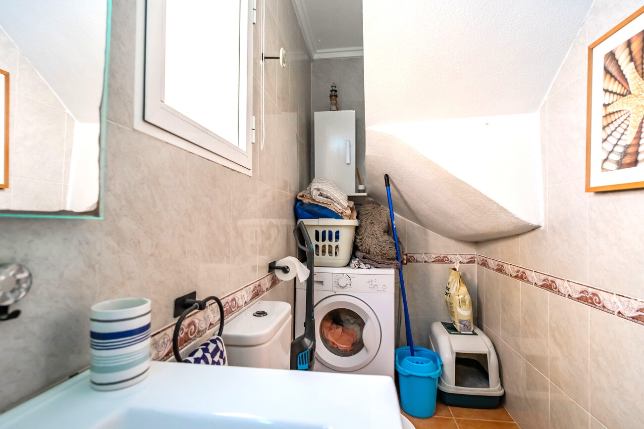 For sale - 3 Bedroom 1 Bathroom Semi Detached in Los Altos - Res Valle de los pinos  - Alicante