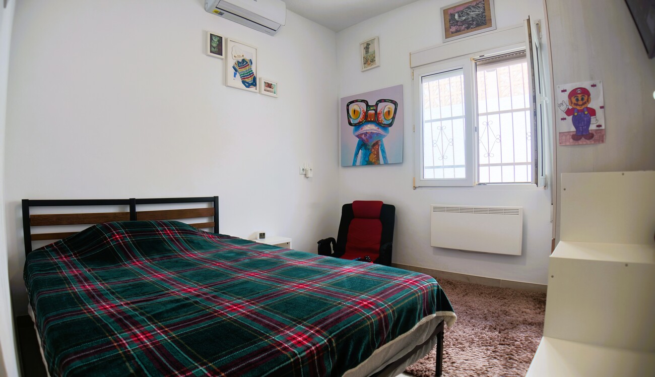 For sale - 2 Bedroom 1 Bathroom Bungalow in Blue Lagoon - Costa Blanca  - Alicante