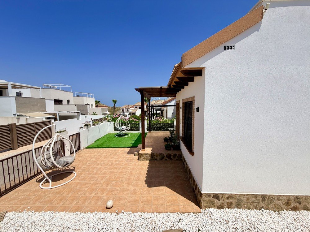 For sale - 3 Bedroom 2 Bathroom Villa in Ciudad Quesada - Costa Blanca  - Alicante