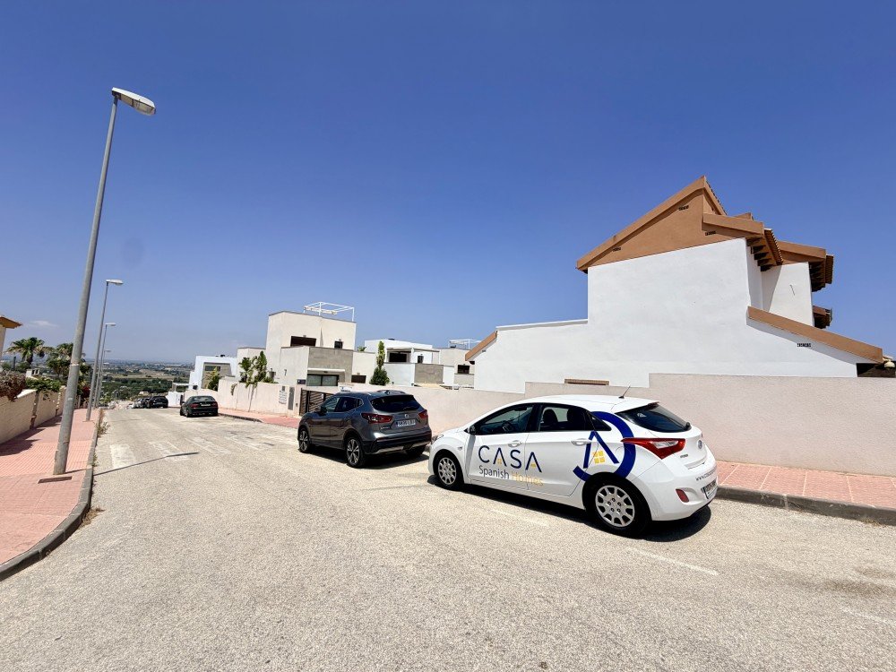 For sale - 3 Bedroom 2 Bathroom Villa in Ciudad Quesada - Costa Blanca  - Alicante