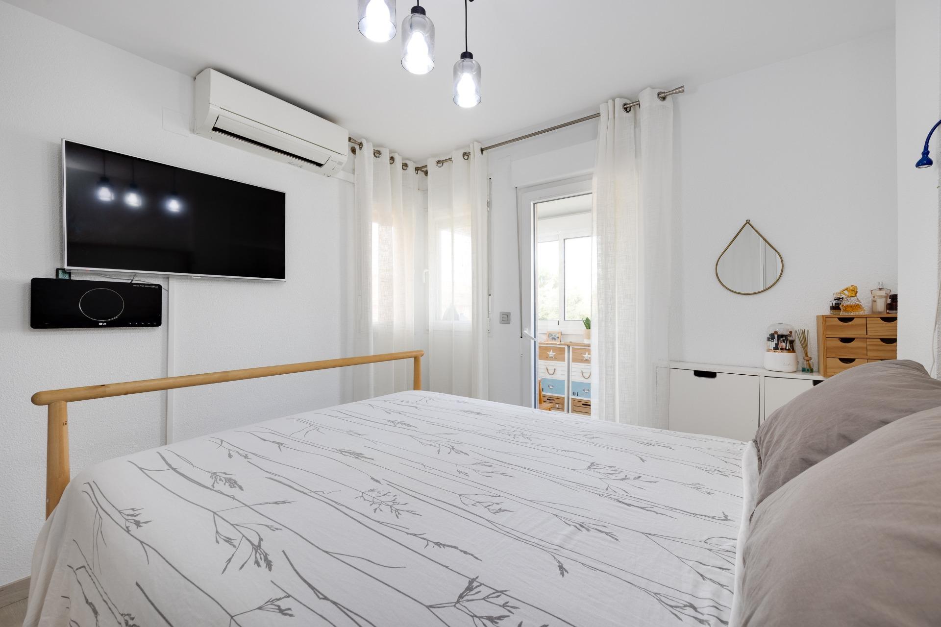 For sale - 2 Bedroom 1 Bathroom Town House in Torrevieja - aguas nuevas  - Alicante