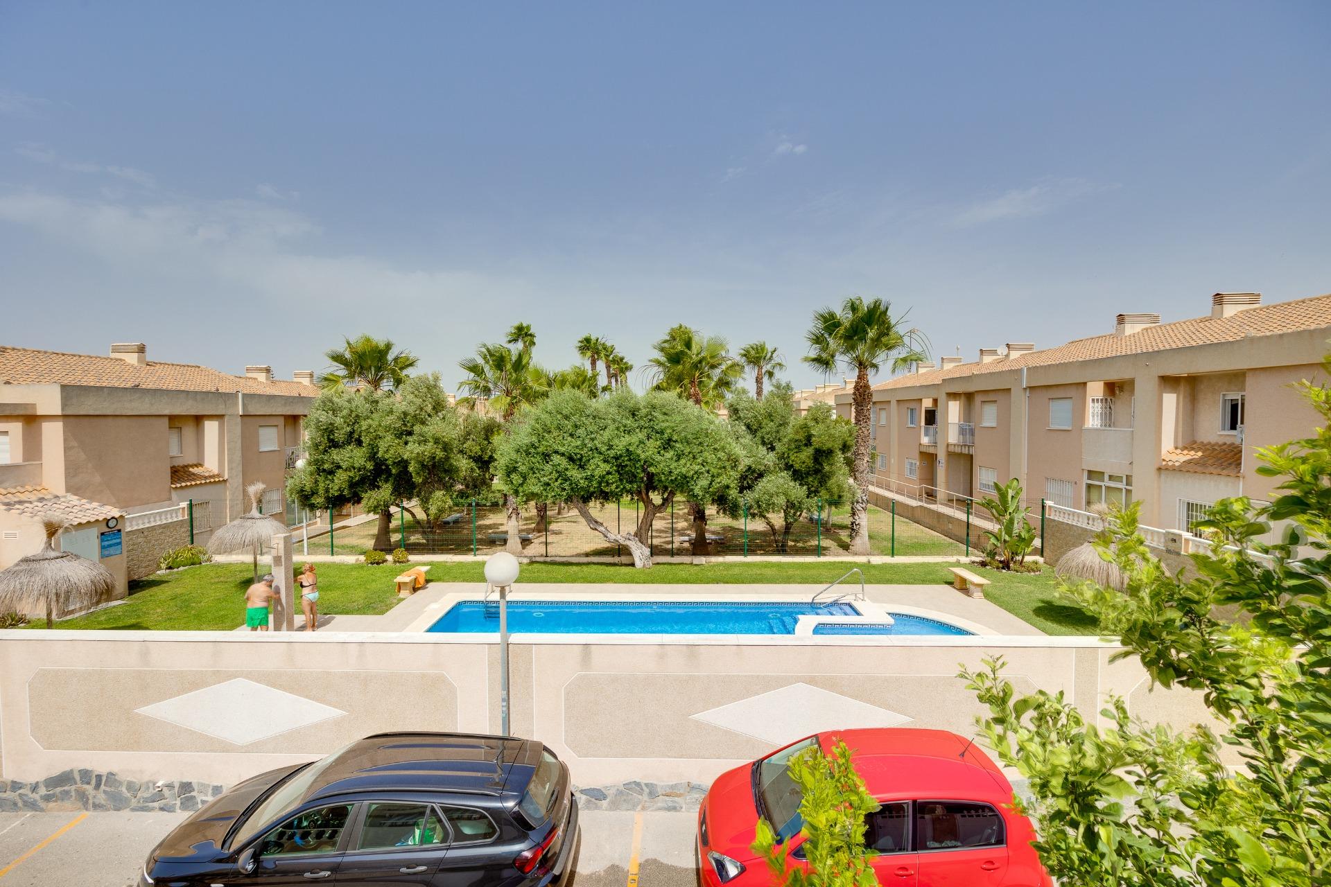 For sale - 2 Bedroom 1 Bathroom Town House in Torrevieja - aguas nuevas  - Alicante