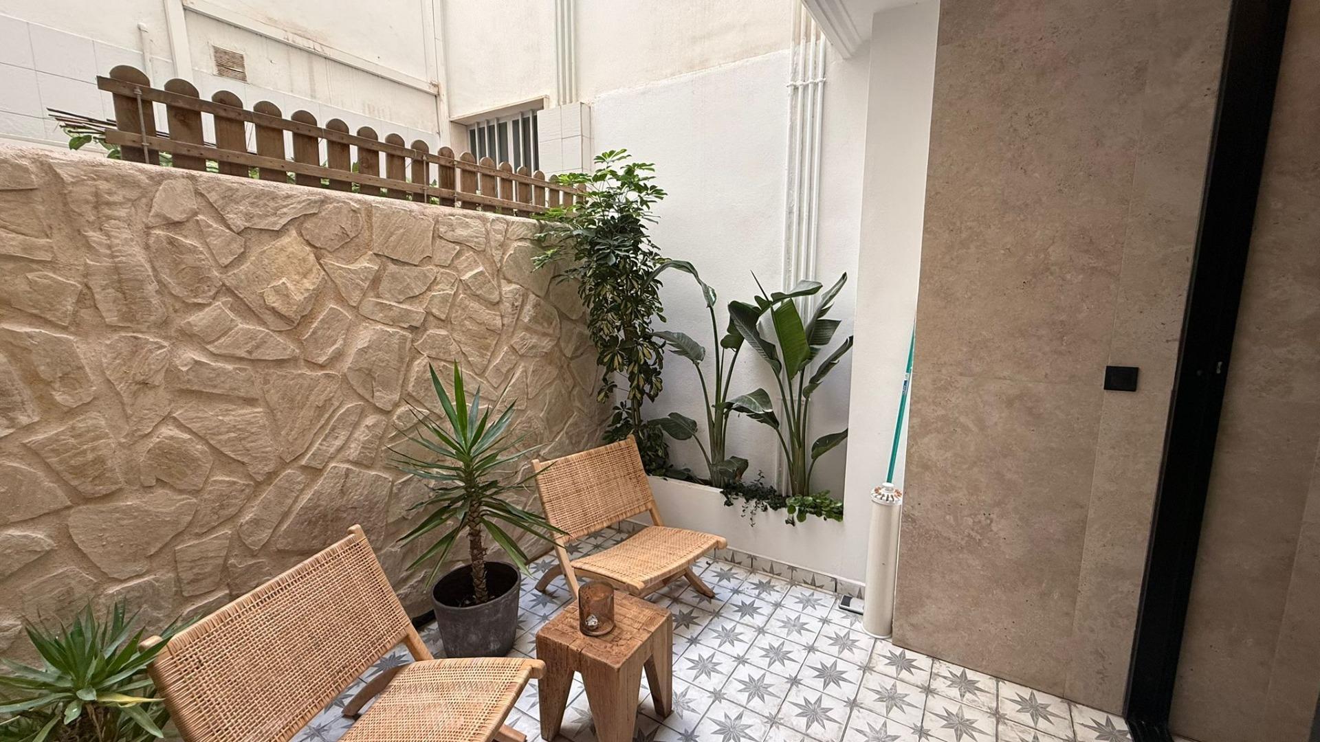 For sale - 2 Bedroom 2 Bathroom Apartment in Torrevieja - Estacion De Autobuses  - Alicante
