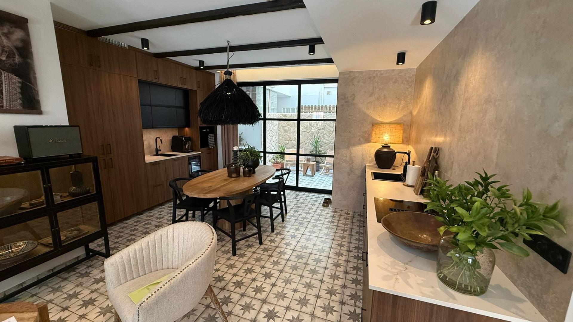 For sale - 2 Bedroom 2 Bathroom Apartment in Torrevieja - Estacion De Autobuses  - Alicante