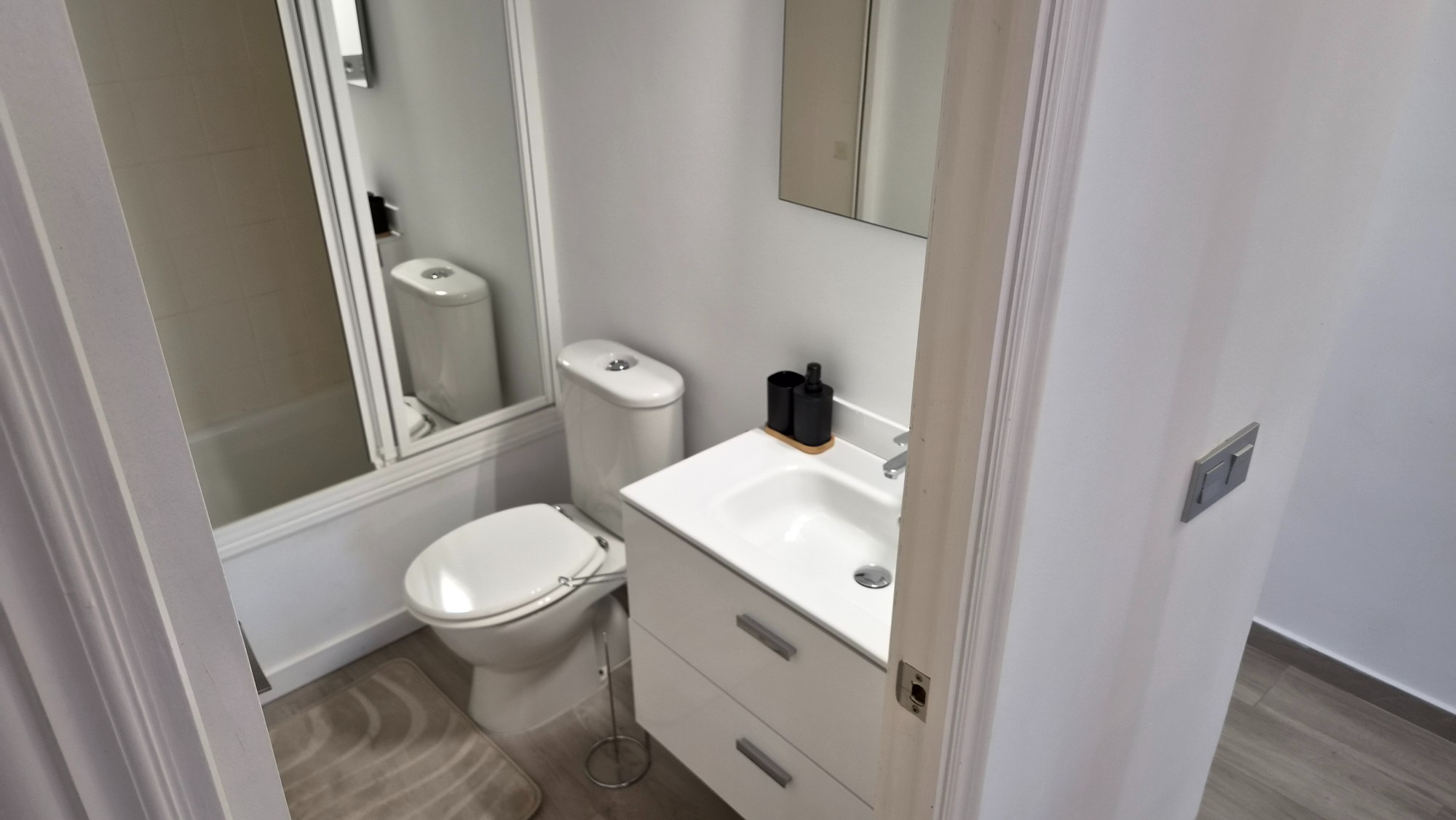 For sale - 3 Bedroom 2 Bathroom Apartment in Torrevieja - Costa Blanca  - Alicante