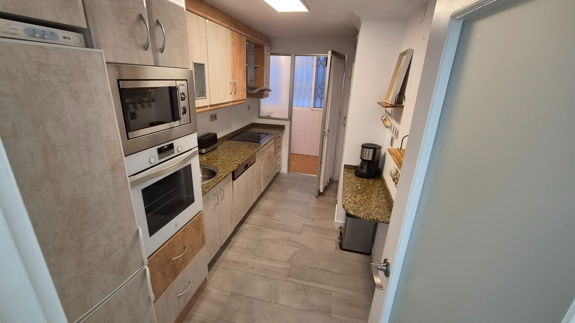 For sale - 3 Bedroom 2 Bathroom Apartment in Torrevieja - Costa Blanca  - Alicante