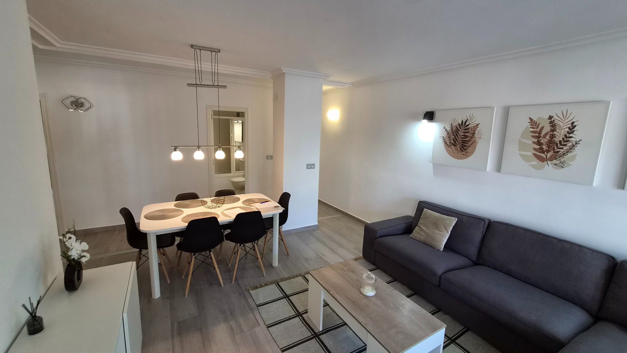 For sale - 3 Bedroom 2 Bathroom Apartment in Torrevieja - Costa Blanca  - Alicante