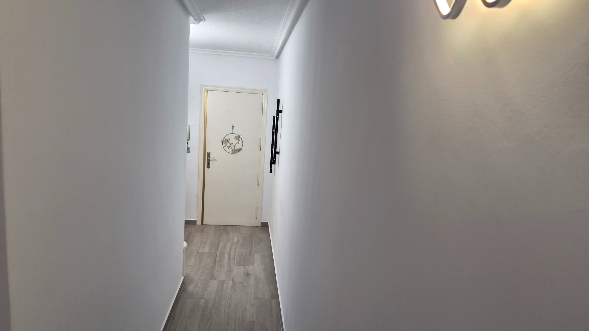 For sale - 3 Bedroom 2 Bathroom Apartment in Torrevieja - Costa Blanca  - Alicante