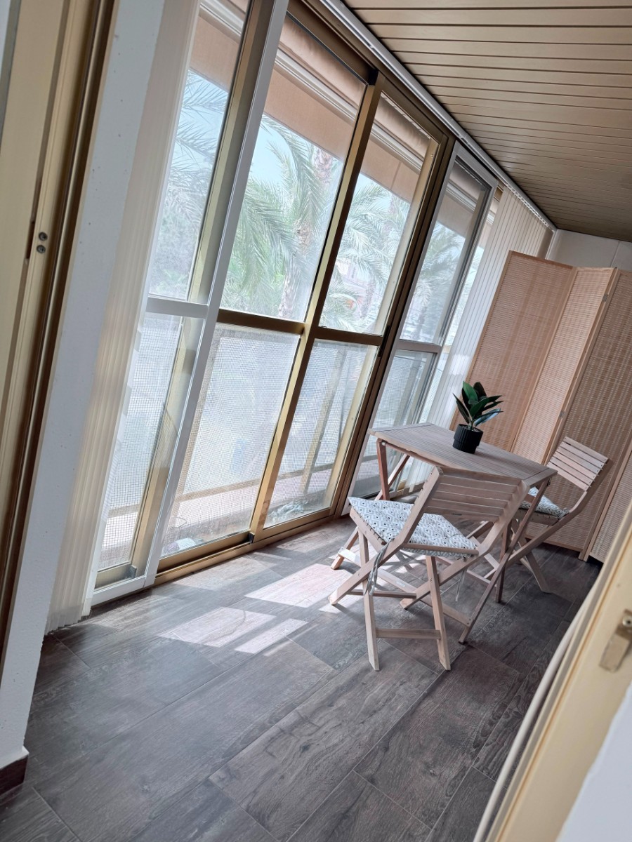 For sale - 3 Bedroom 2 Bathroom Apartment in Torrevieja - Costa Blanca  - Alicante