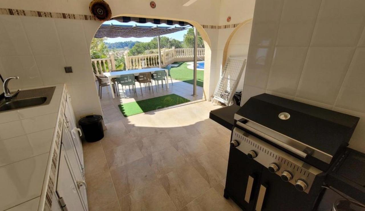 For sale - 3 Bedroom 3 Bathroom Villa in Pinar de Campoverde - Inland  - Alicante