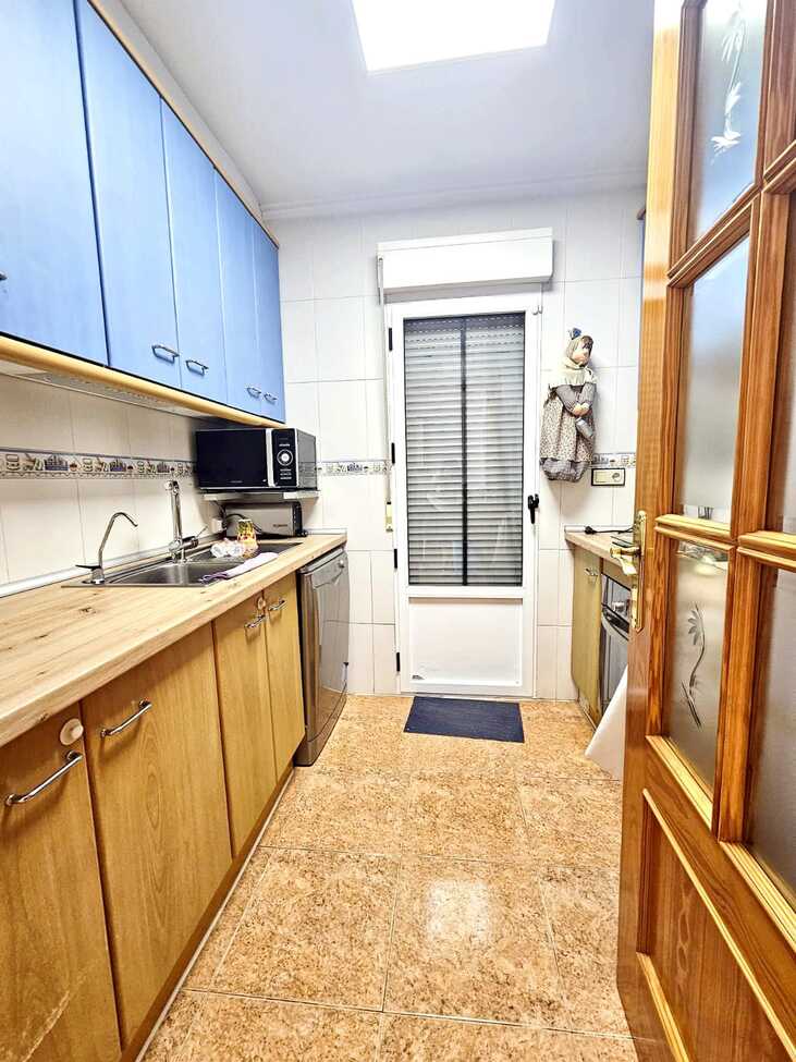 For sale - 6 Bedroom 2 Bathroom Quad House in Torrevieja - Costa Blanca  - Alicante
