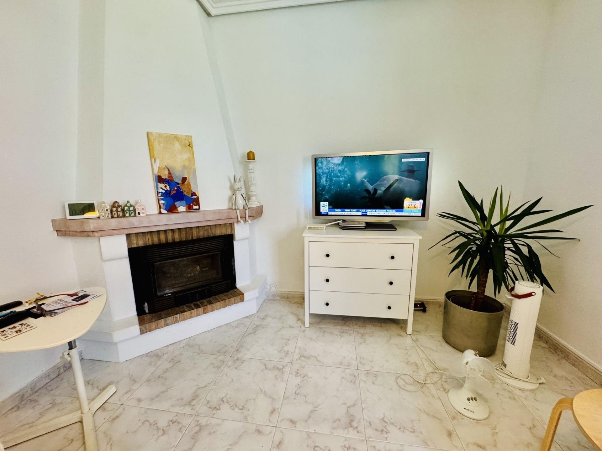 For sale - 2 Bedroom 1 Bathroom Villa in Torrevieja - La Siesta - El Salado - Torreta  - Alicante