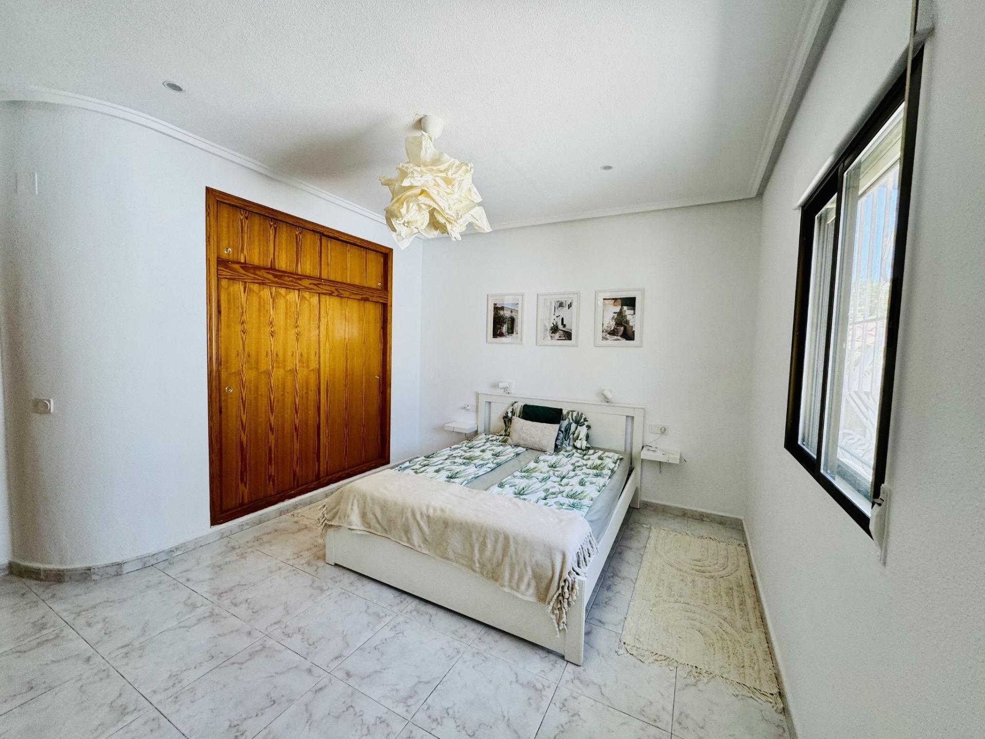 For sale - 2 Bedroom 1 Bathroom Villa in Torrevieja - La Siesta - El Salado - Torreta  - Alicante