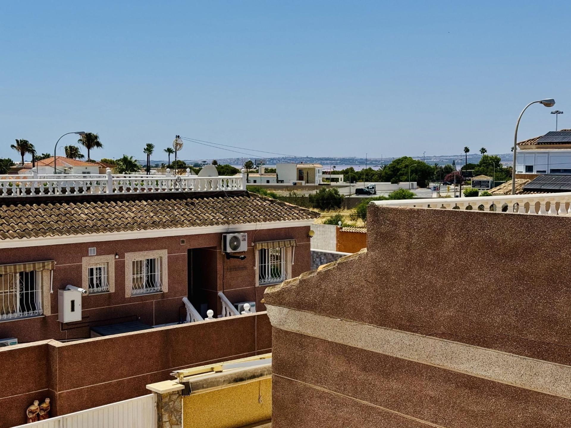 For sale - 2 Bedroom 1 Bathroom Villa in Torrevieja - La Siesta - El Salado - Torreta  - Alicante