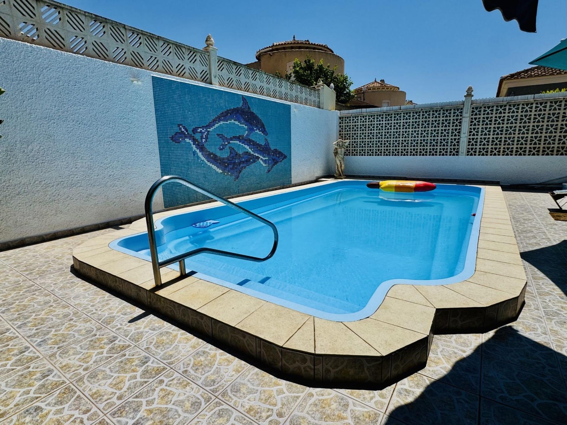 For sale - 2 Bedroom 1 Bathroom Villa in Torrevieja - La Siesta - El Salado - Torreta  - Alicante
