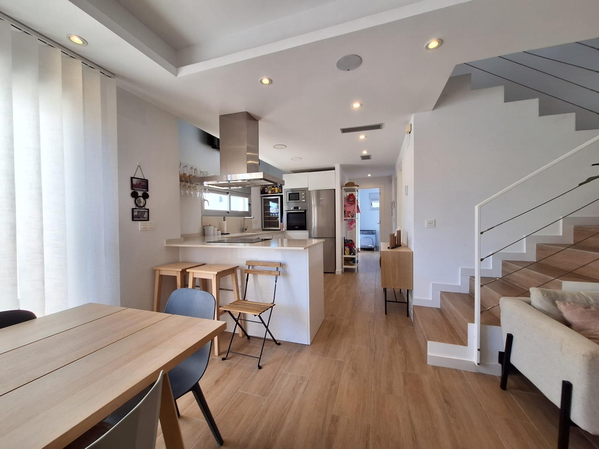 For sale - 3 Bedroom 3 Bathroom Villa in Torrevieja - Los Frutales  - Alicante