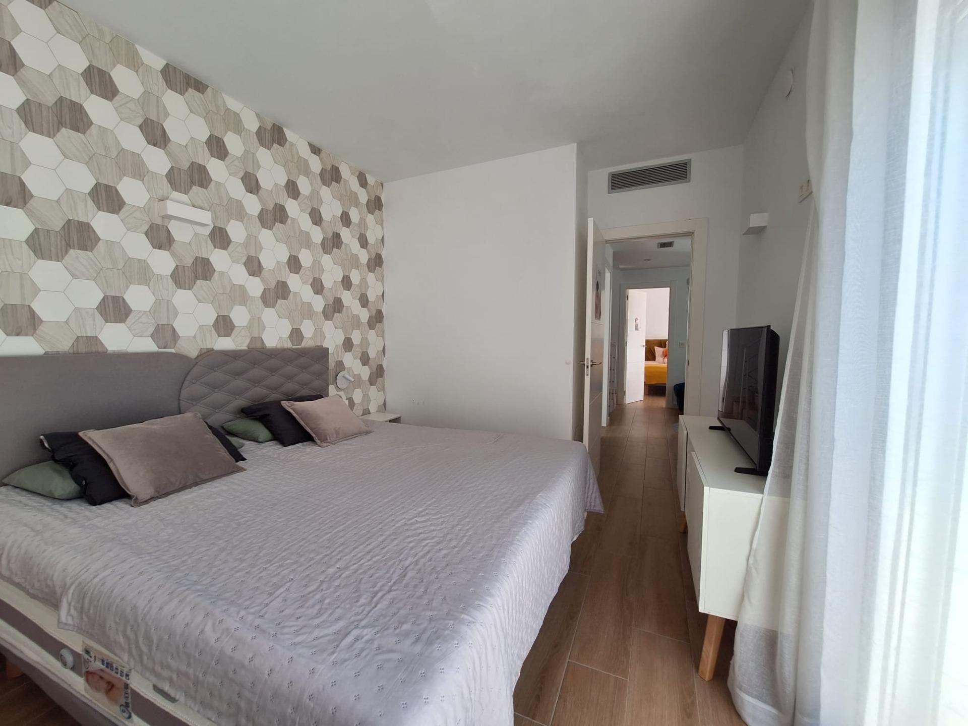 For sale - 3 Bedroom 3 Bathroom Villa in Torrevieja - Los Frutales  - Alicante