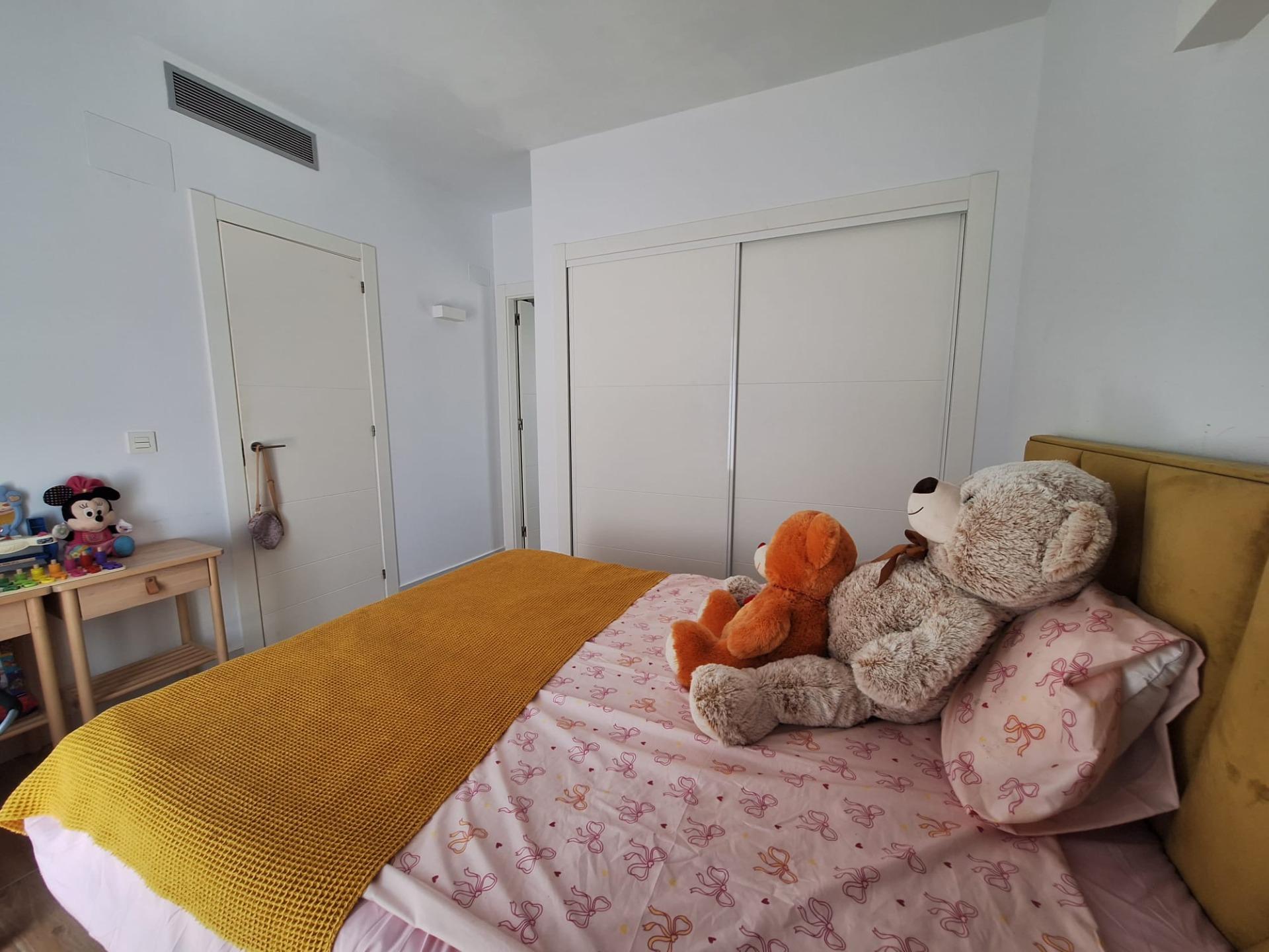 For sale - 3 Bedroom 3 Bathroom Villa in Torrevieja - Los Frutales  - Alicante