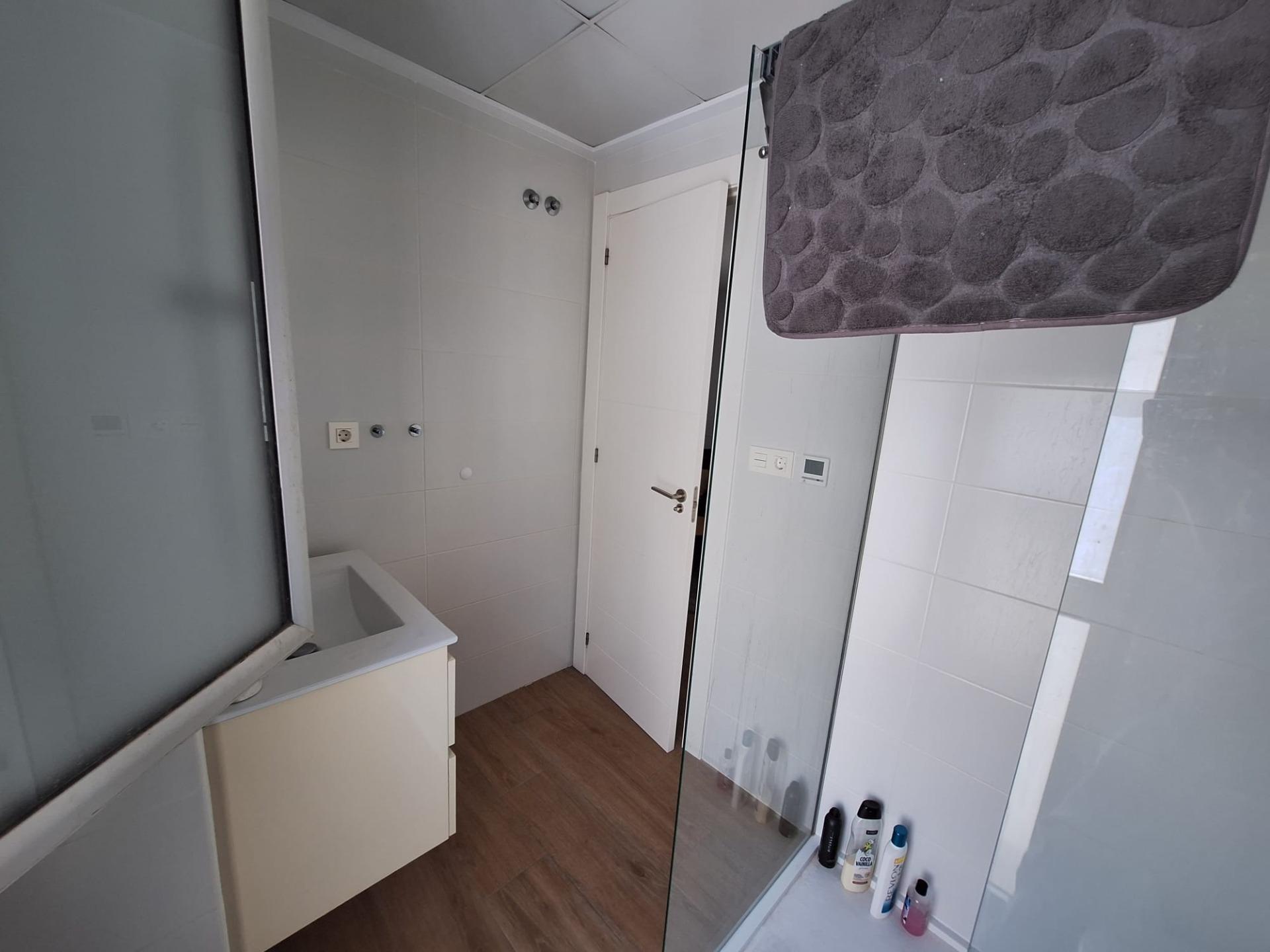 For sale - 3 Bedroom 3 Bathroom Villa in Torrevieja - Los Frutales  - Alicante