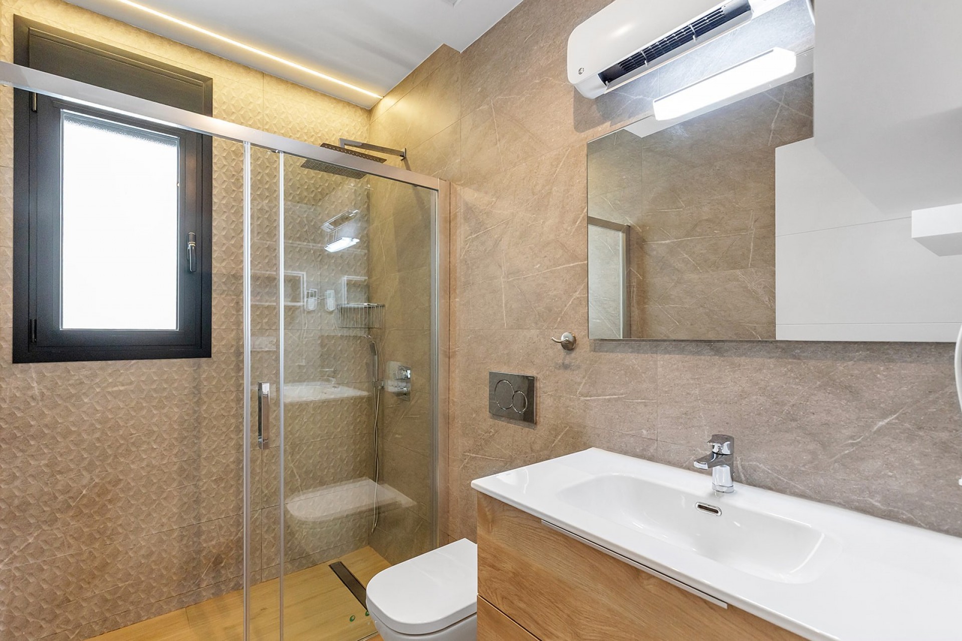 For sale - 3 Bedroom 2 Bathroom Villa in Benijofar - Costa Blanca  - Alicante