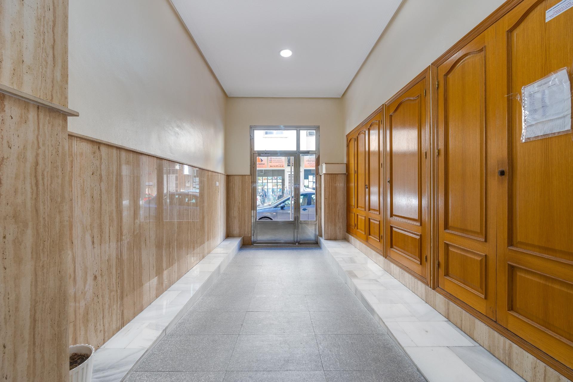For sale - 2 Bedroom 2 Bathroom Penthouse in Torrevieja - Paseo Maritimo  - Alicante