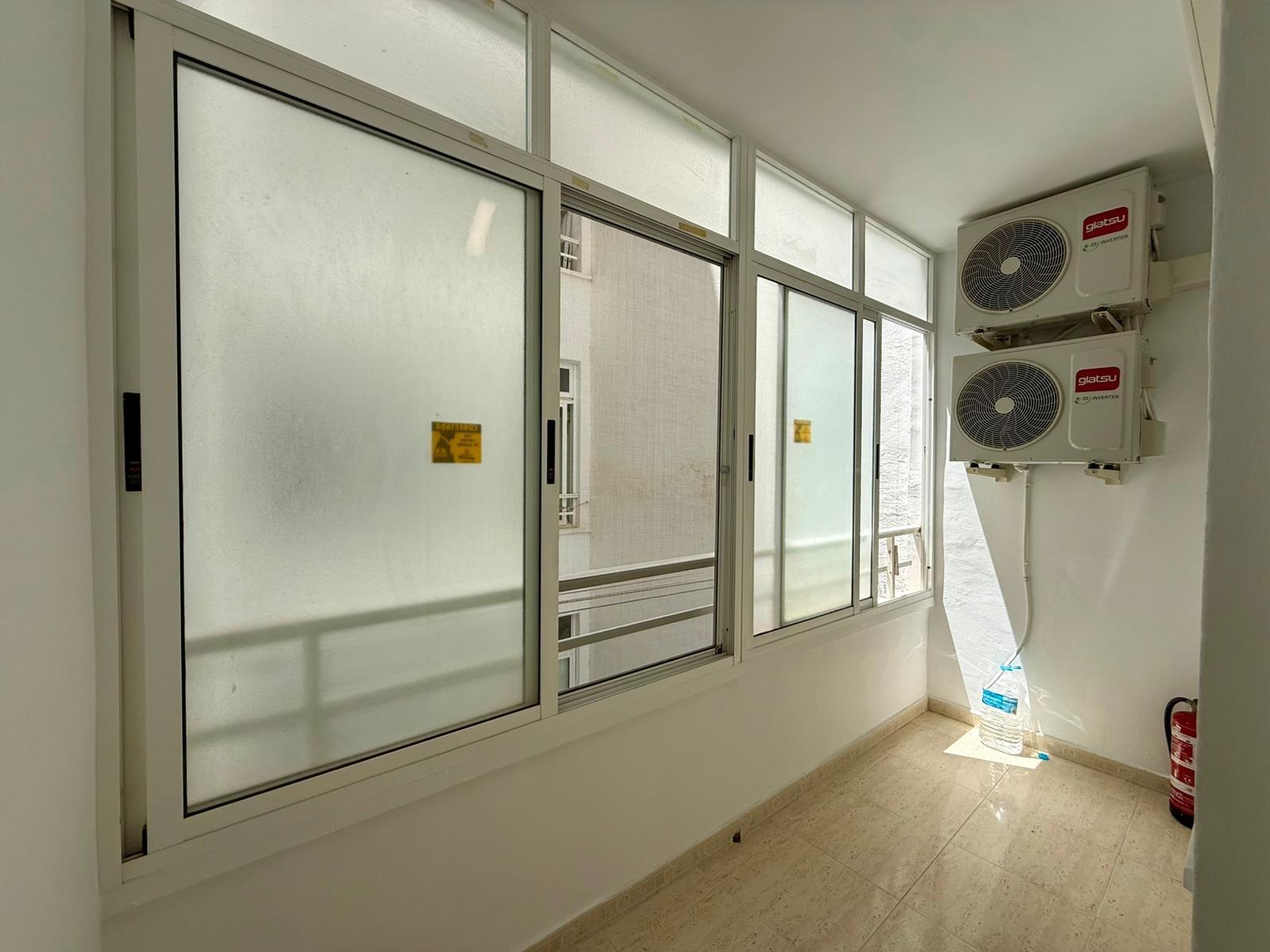 For sale - 2 Bedroom 1 Bathroom Apartment in Torrevieja - Playa Del Cura  - Alicante