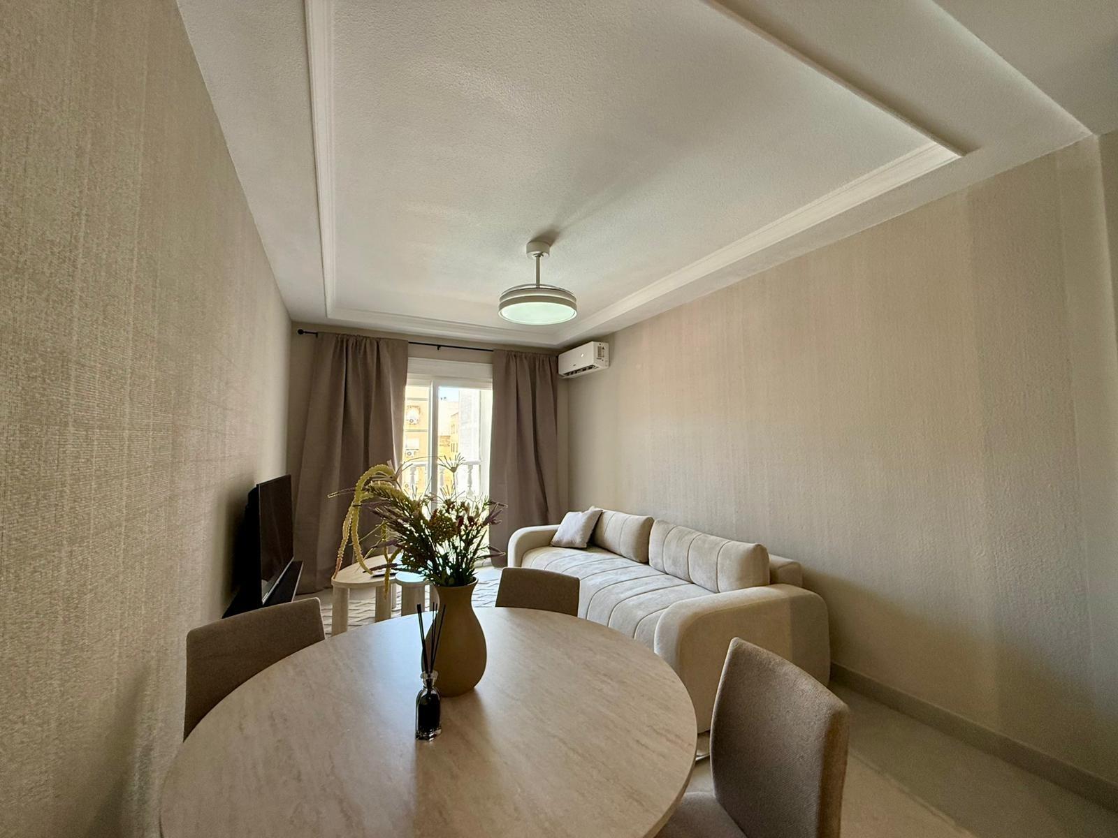 For sale - 2 Bedroom 1 Bathroom Apartment in Torrevieja - Playa Del Cura  - Alicante