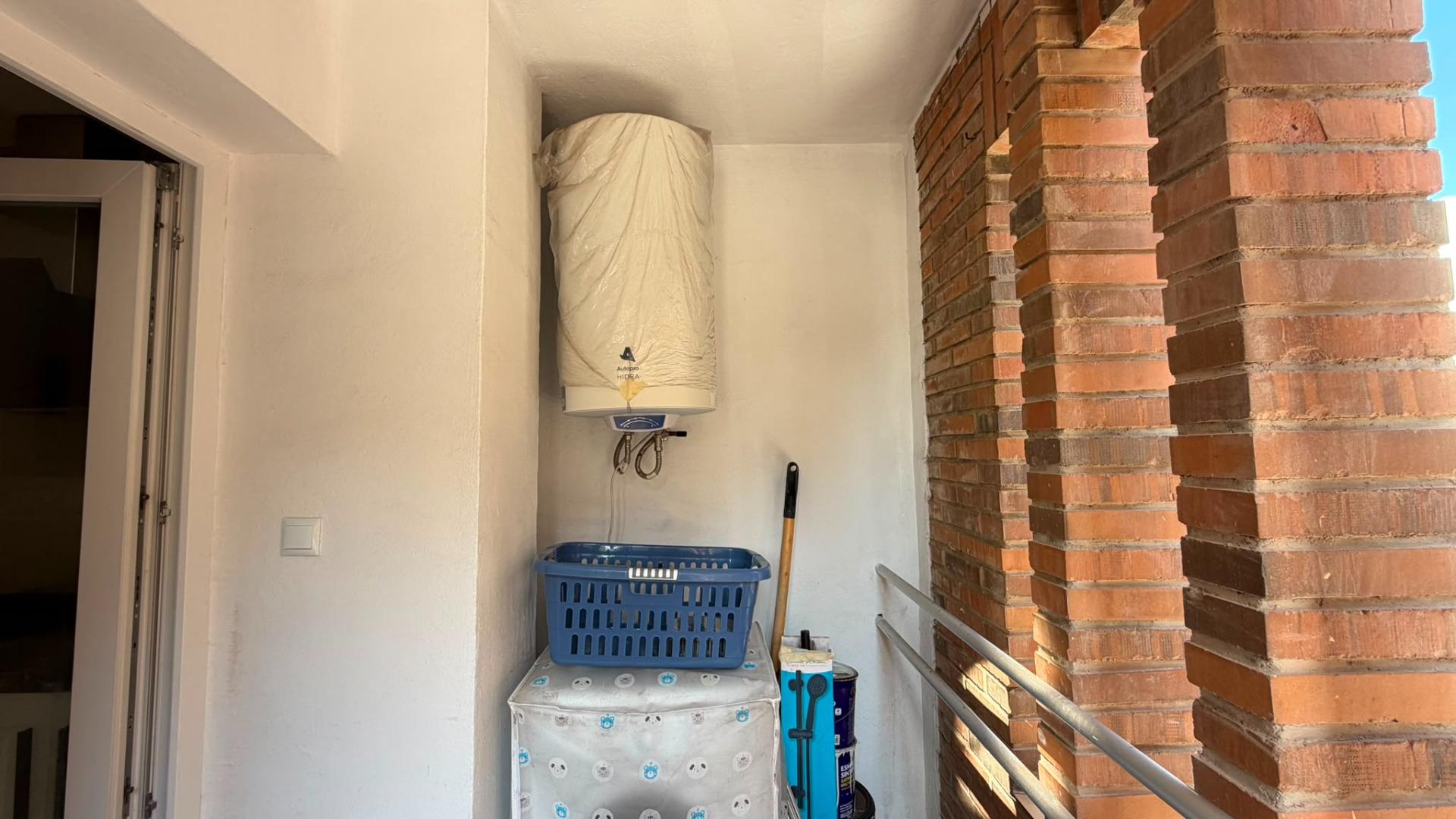 For sale - 3 Bedroom 2 Bathroom Apartment in Torrevieja - Playa Del Cura  - Alicante