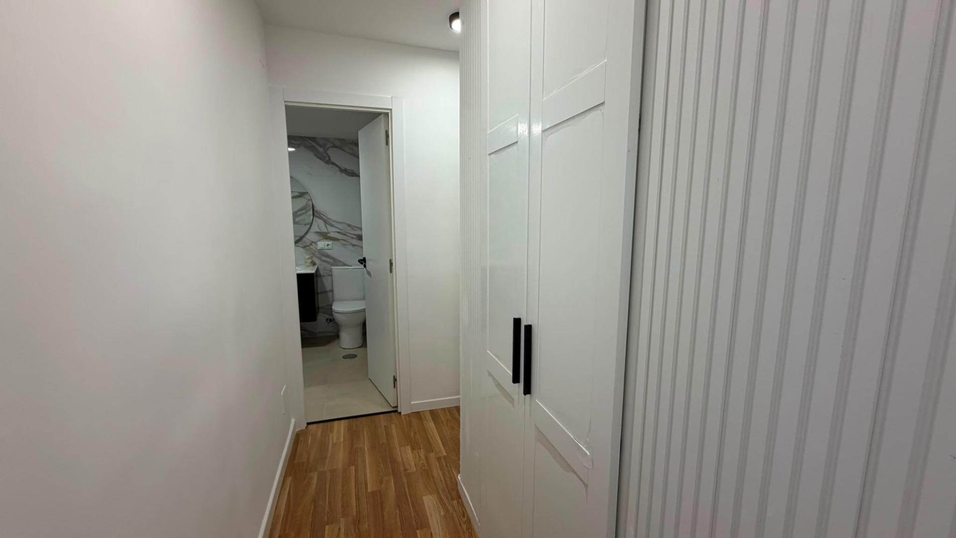 For sale - 3 Bedroom 2 Bathroom Apartment in Torrevieja - Playa Del Cura  - Alicante