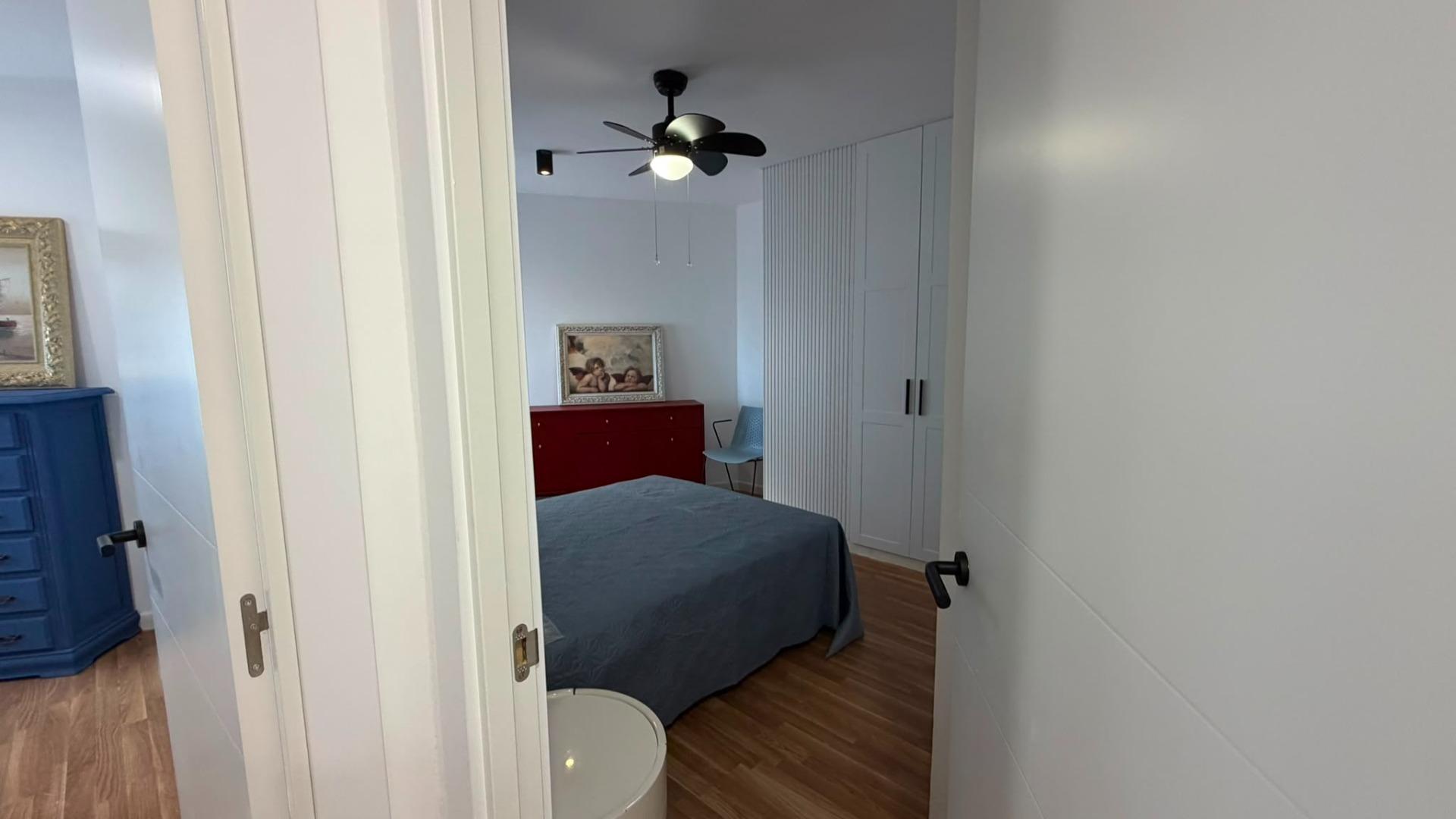 For sale - 3 Bedroom 2 Bathroom Apartment in Torrevieja - Playa Del Cura  - Alicante