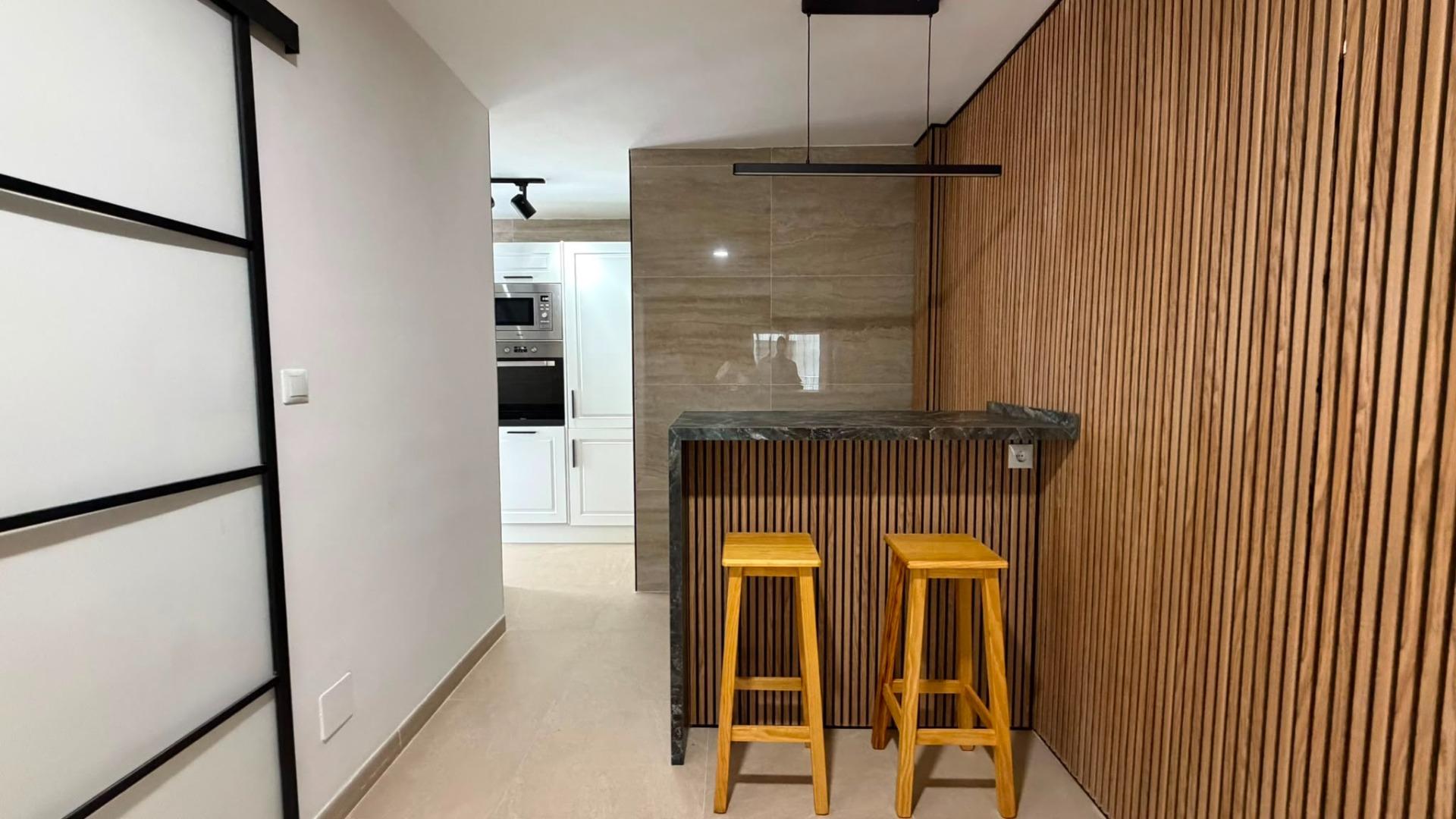 For sale - 3 Bedroom 2 Bathroom Apartment in Torrevieja - Playa Del Cura  - Alicante