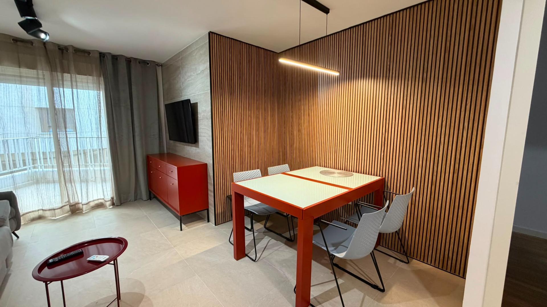 For sale - 3 Bedroom 2 Bathroom Apartment in Torrevieja - Playa Del Cura  - Alicante