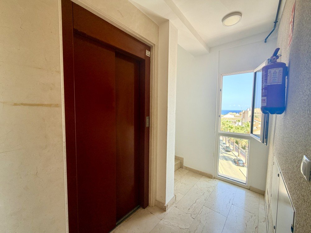For sale - 2 Bedroom 1 Bathroom Penthouse in Orihuela Costa - Costa Blanca  - Alicante