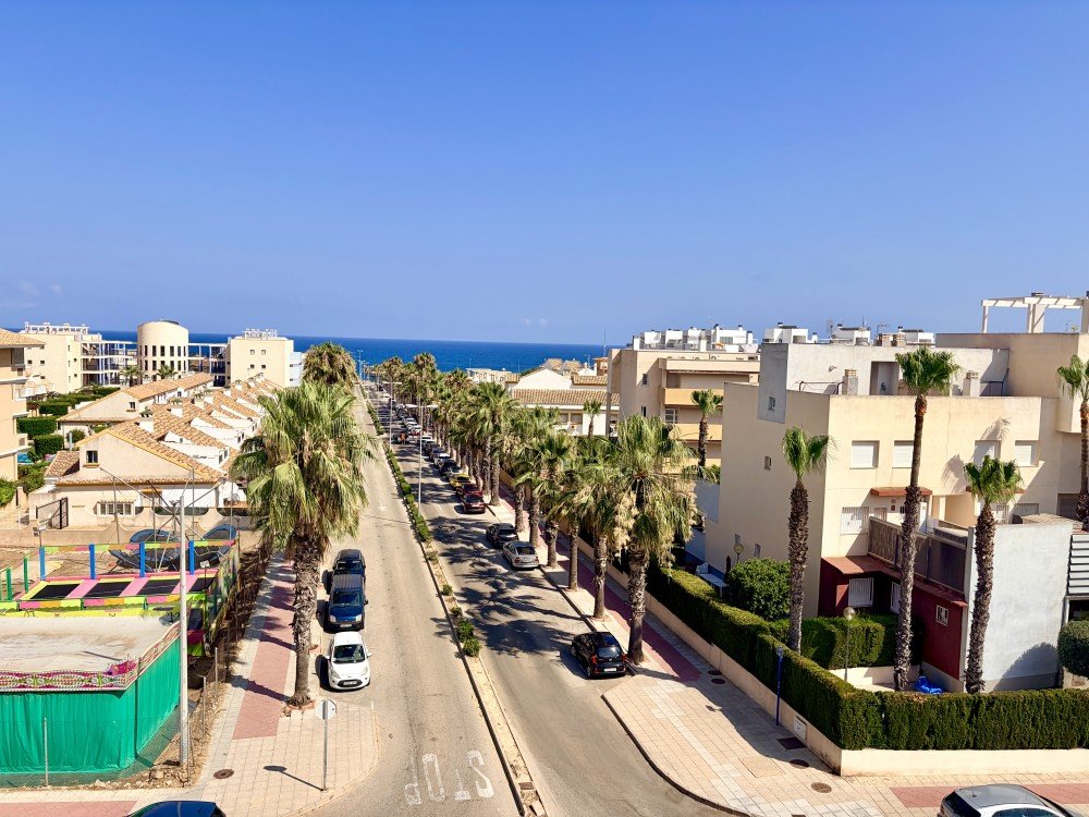 For sale - 2 Bedroom 1 Bathroom Penthouse in Orihuela Costa - Costa Blanca  - Alicante