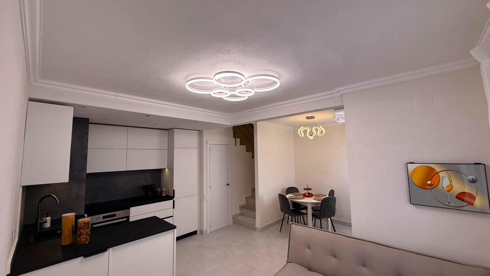 For sale - 3 Bedroom 2 Bathroom Town House in Torrevieja - Calas Blanca  - Alicante