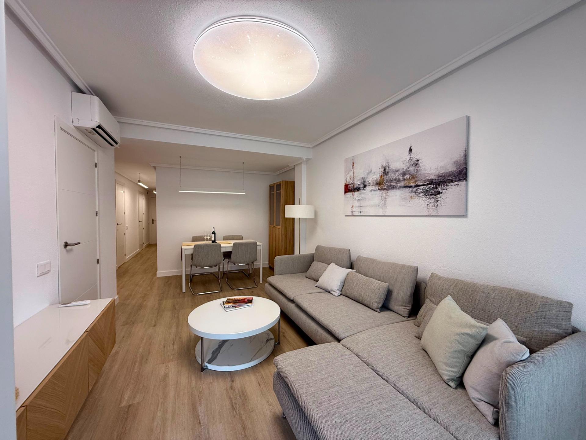 For sale - 2 Bedroom 1 Bathroom Penthouse in Torrevieja - Habaneras  - Alicante
