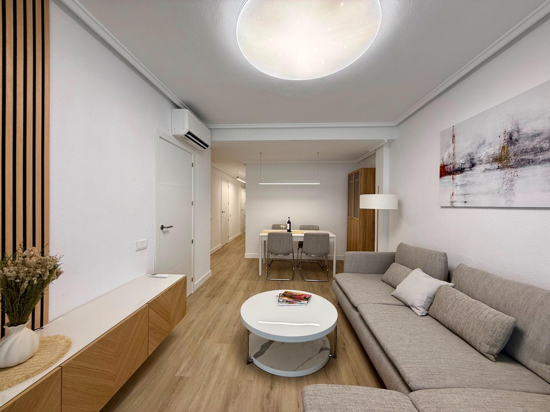 For sale - 2 Bedroom 1 Bathroom Penthouse in Torrevieja - Habaneras  - Alicante