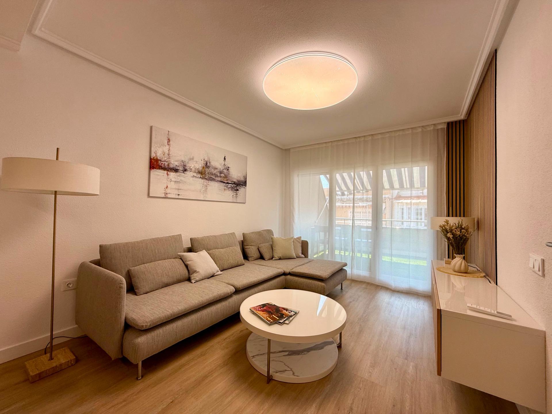 For sale - 2 Bedroom 1 Bathroom Penthouse in Torrevieja - Habaneras  - Alicante