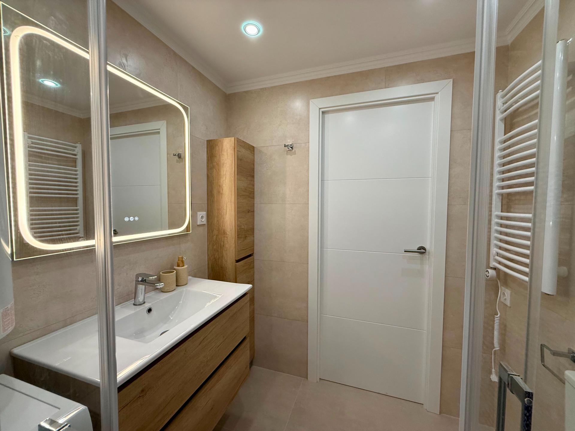 For sale - 2 Bedroom 1 Bathroom Penthouse in Torrevieja - Habaneras  - Alicante