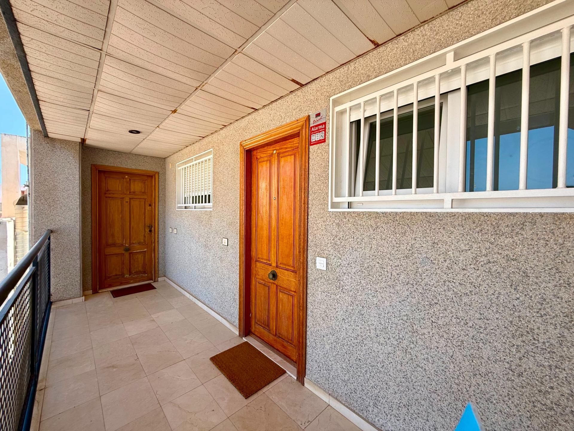 For sale - 2 Bedroom 1 Bathroom Penthouse in Torrevieja - Habaneras  - Alicante