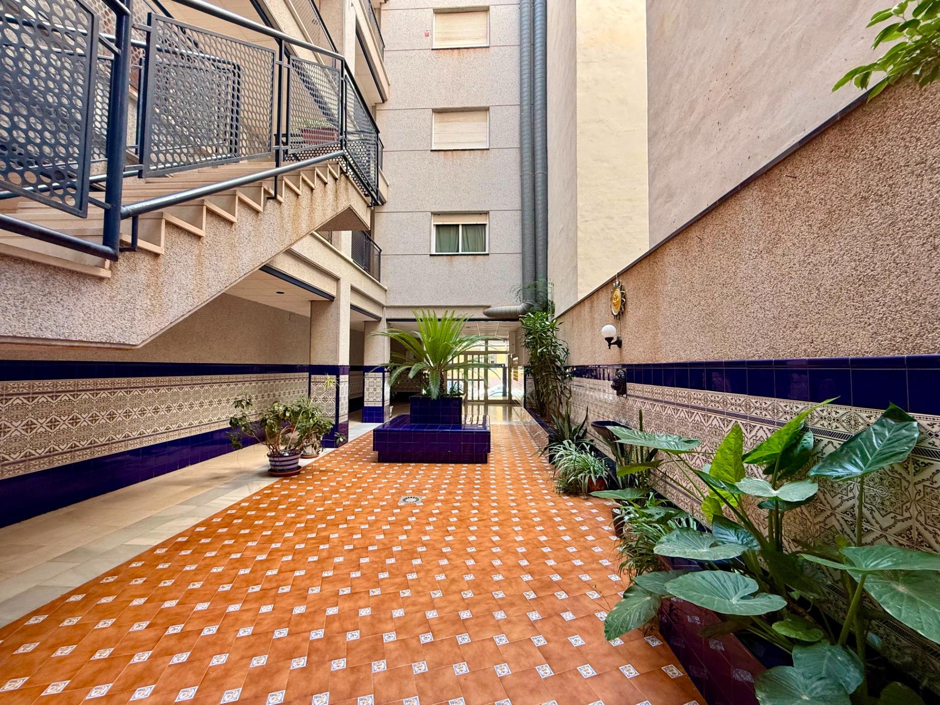 For sale - 2 Bedroom 1 Bathroom Penthouse in Torrevieja - Habaneras  - Alicante