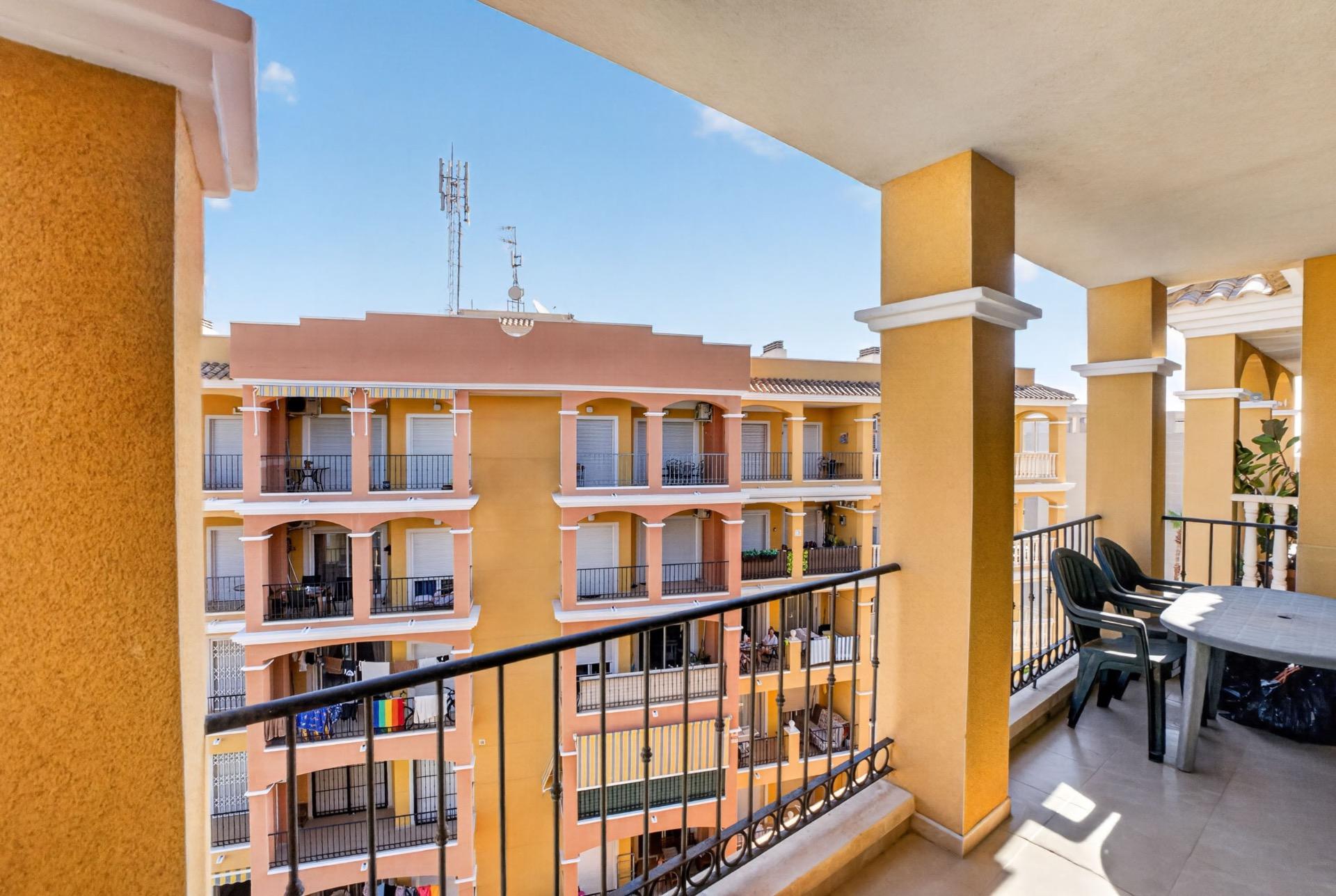 For sale - 2 Bedroom 1 Bathroom Penthouse in Torrevieja - Torreblanca  - Alicante