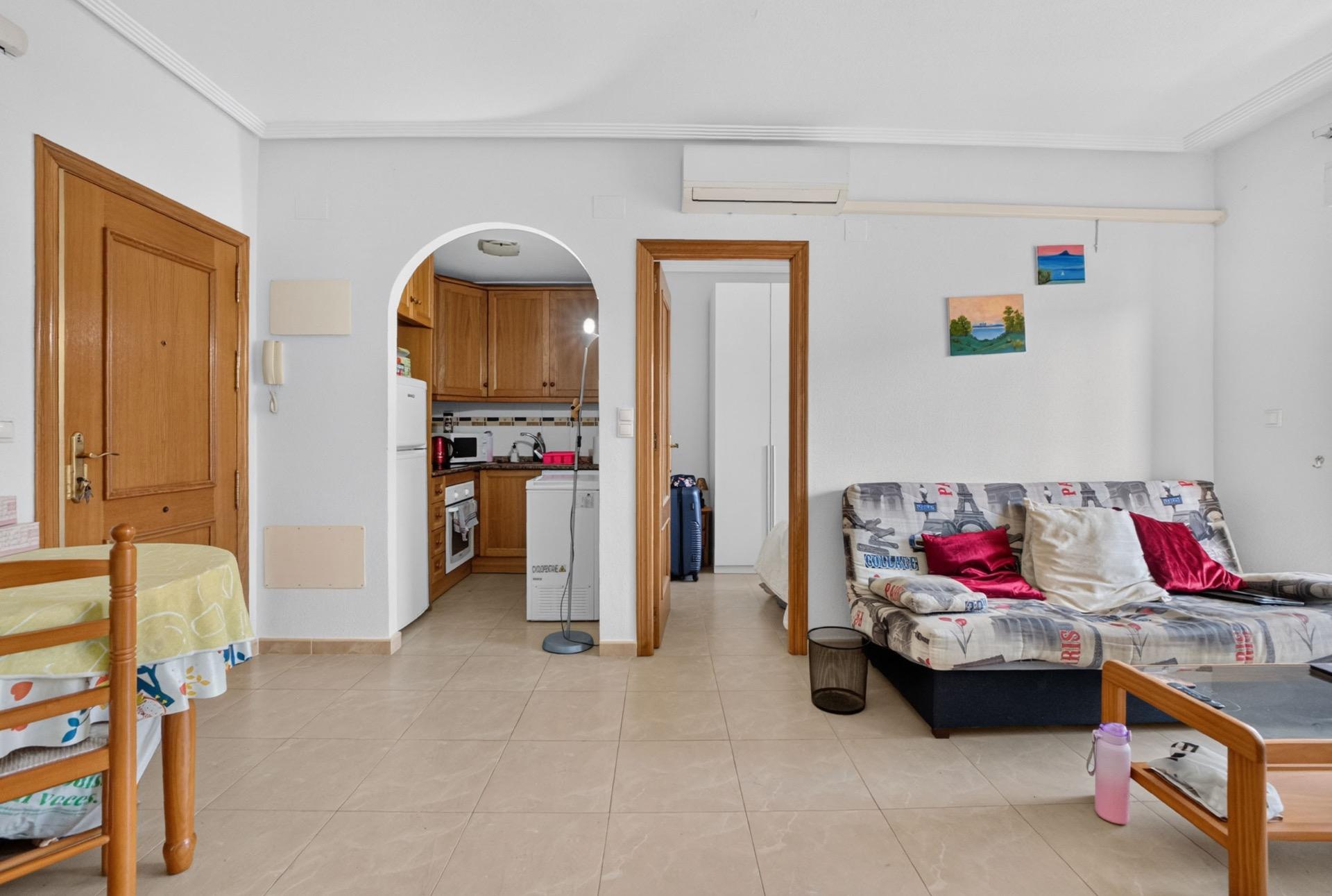 For sale - 2 Bedroom 1 Bathroom Penthouse in Torrevieja - Torreblanca  - Alicante