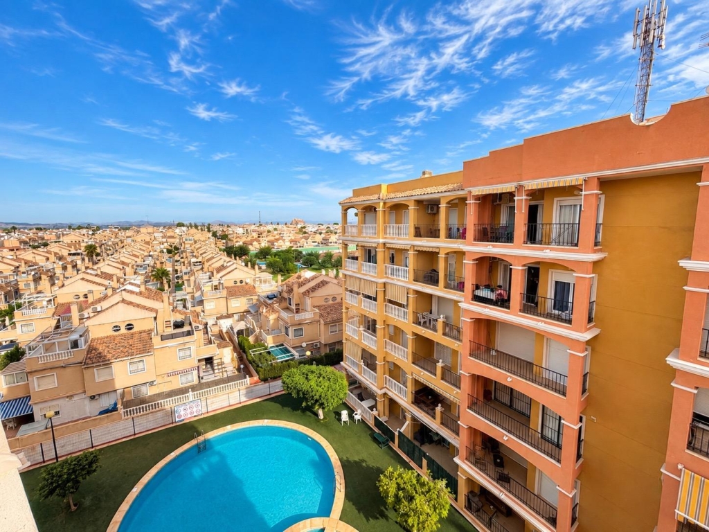 2 Bedroom 1 Bathroom Penthouse in Torrevieja