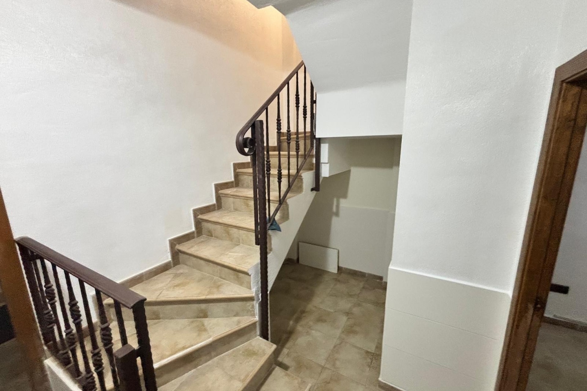 For sale - 5 Bedroom 2 Bathroom Townhouse in Urbanització Els Estanys - Urbanització Els Estanys  - Alicante